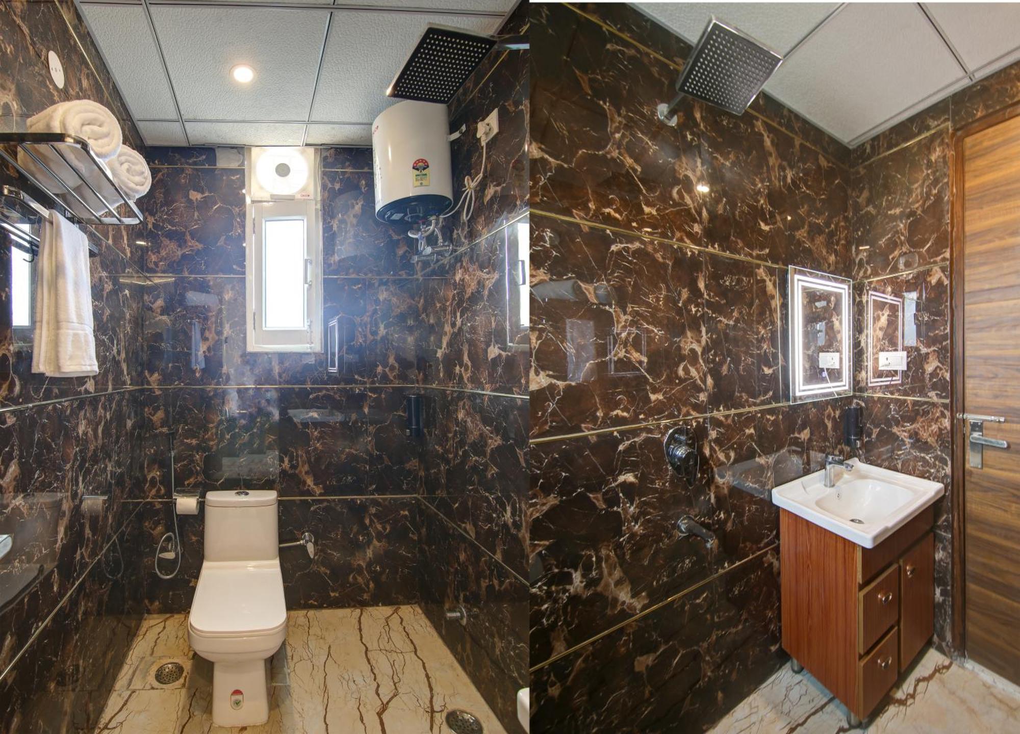 Hotel The Emporio Grand Near Vaishali Metro Station Ghaziabad Bagian luar foto